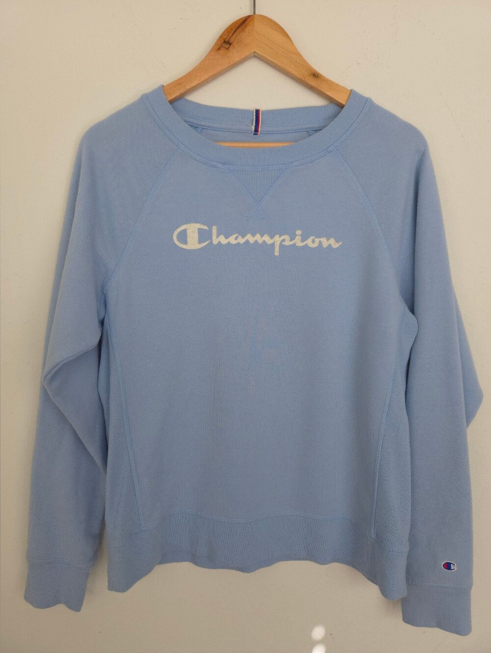 Champion Women's Light Blue Crewneck Sweatshirt Vintage Athletic M